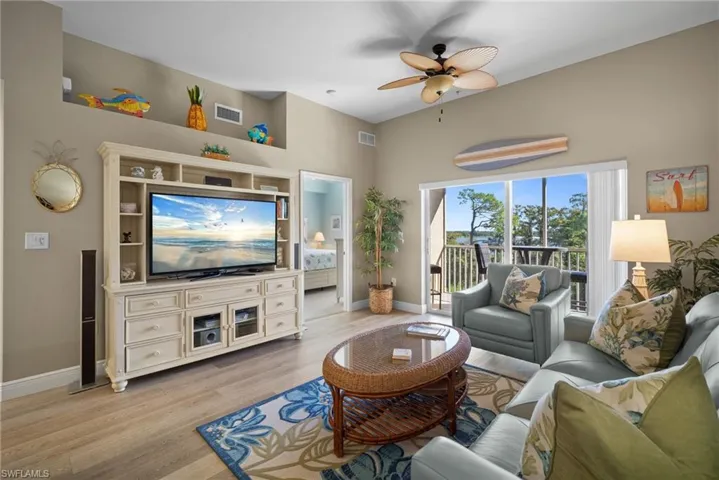 4455 Botanical Place Cir # 5, Naples, Florida 34112