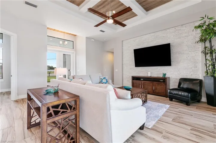 1205 Mohawk Pkwy, Cape Coral, Florida 33914