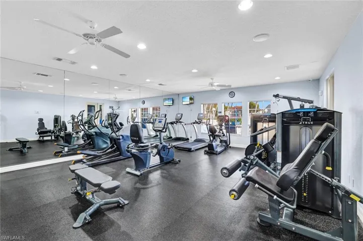 4625  Saint Croix  LN, Naples, FL 34109