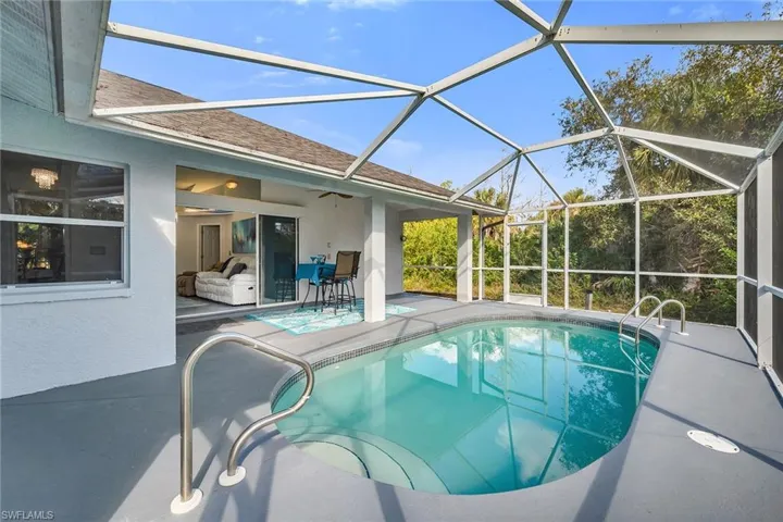 220  37th NE AVE, Naples, FL 34120