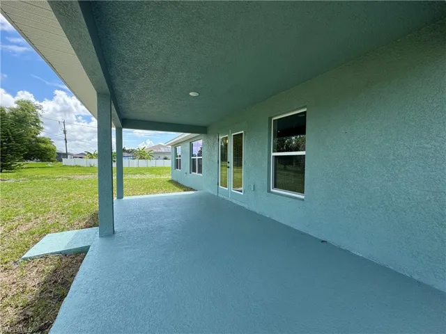 301 Ne 14th St, Cape Coral, Florida 33909