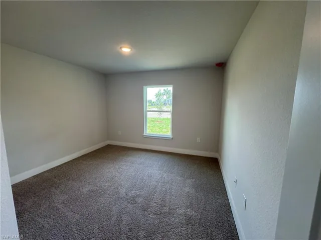 301 Ne 14th St, Cape Coral, Florida 33909