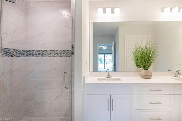3594 Ne 9th Pl, Cape Coral, Florida 33909