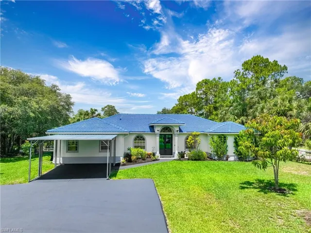 104 12th Ave Nw, Naples, Florida 34120