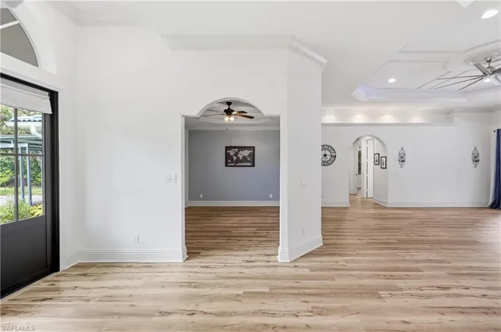 104 12th Ave Nw, Naples, Florida 34120