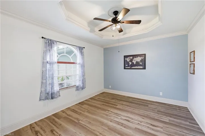 104 12th Ave Nw, Naples, Florida 34120