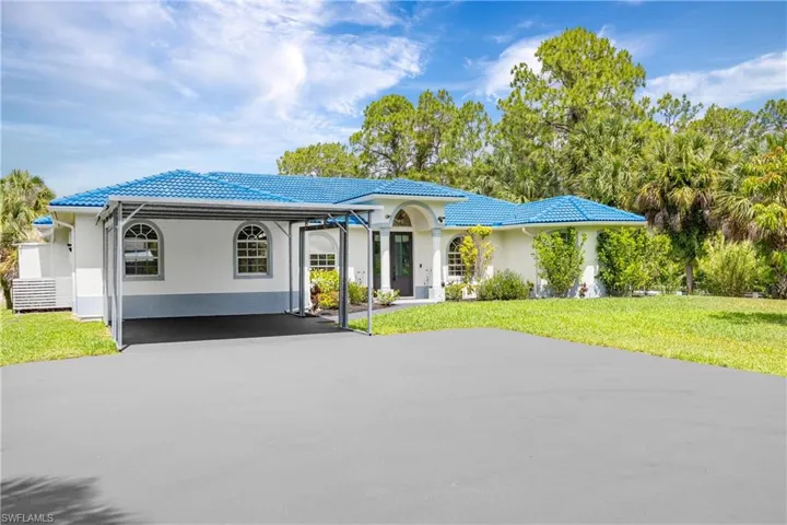 104 12th Ave Nw, Naples, Florida 34120