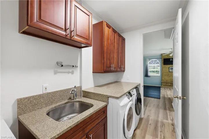 104 12th Ave Nw, Naples, Florida 34120