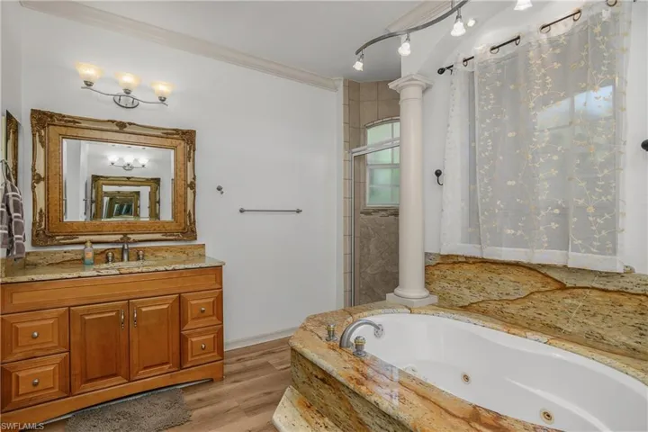 104  12th NW AVE, Naples, FL 34120