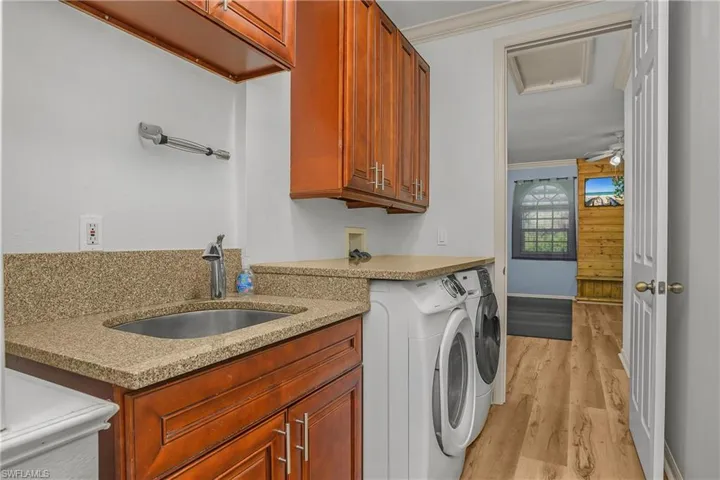 104  12th NW AVE, Naples, FL 34120