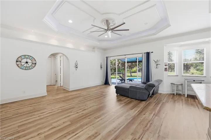 104 12th Ave Nw, Naples, Florida 34120