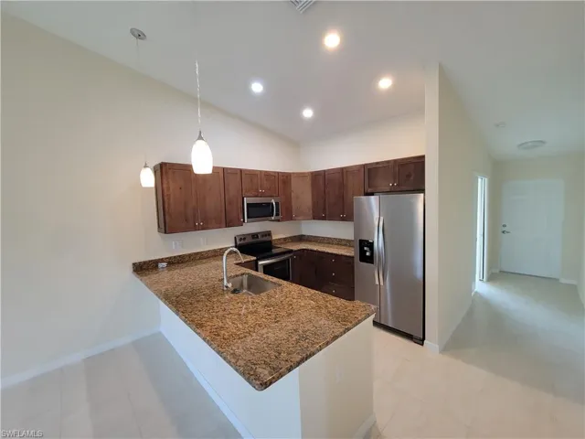 1609-1611  Savona W PKWY, Cape Coral, FL 33914