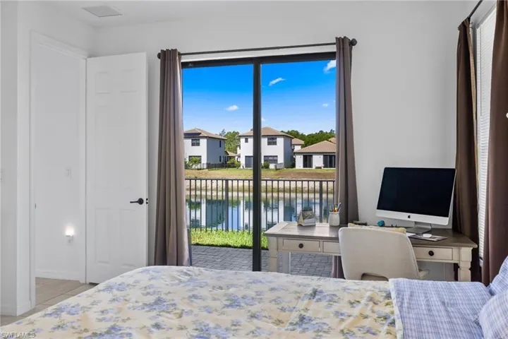 8980  Madrid  CIR, Naples, FL 34104