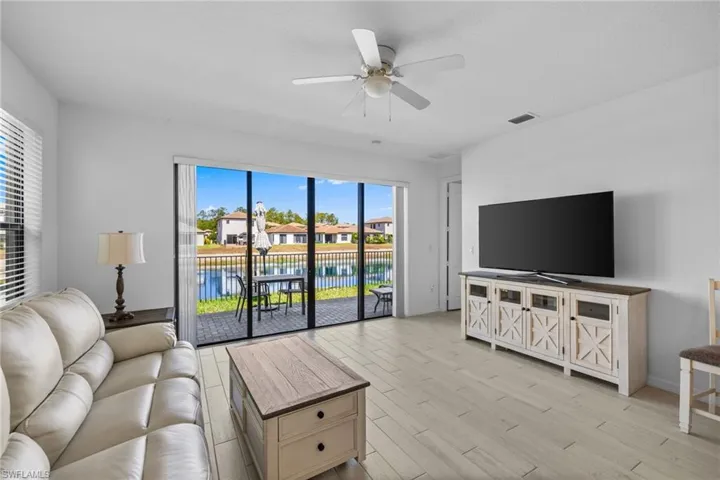 8980  Madrid  CIR, Naples, FL 34104