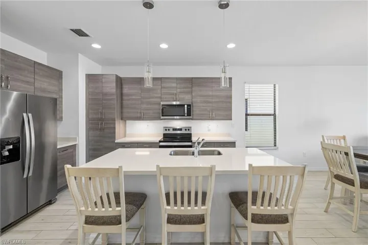 8980  Madrid  CIR, Naples, FL 34104