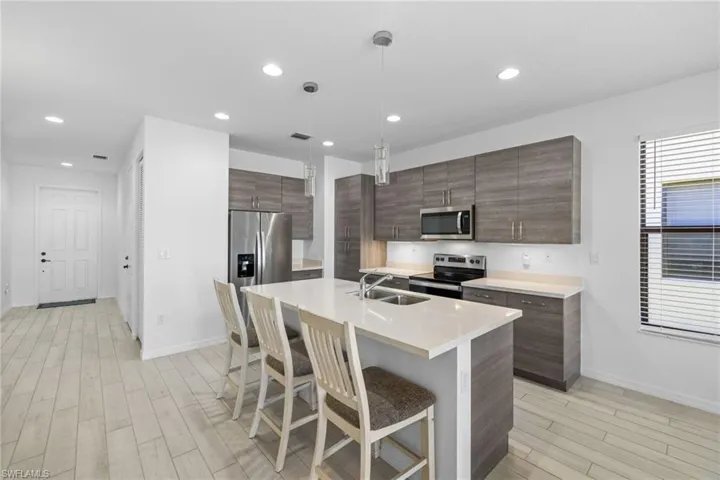 8980  Madrid  CIR, Naples, FL 34104