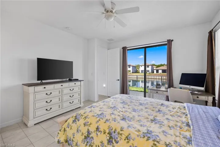 8980  Madrid  CIR, Naples, FL 34104