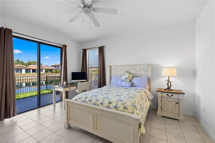 8980  Madrid  CIR, Naples, FL 34104