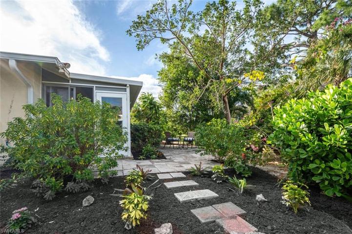 46 Glades BLVD # 1431, NAPLES FL 34112