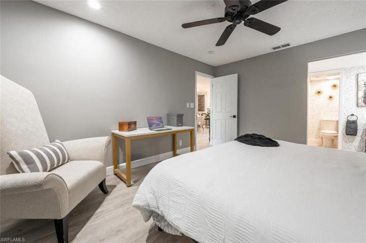 46 Glades BLVD # 1431, NAPLES FL 34112
