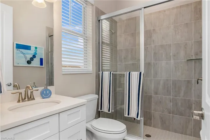 Full bath with walk-in shower in loft, provides plenty of privacy for your guests.
