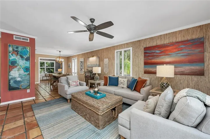 995 9th Ave S 6, Naples, Florida 34102