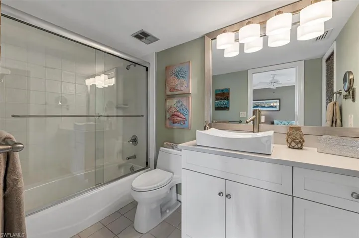 995 9th Ave S 6, Naples, Florida 34102