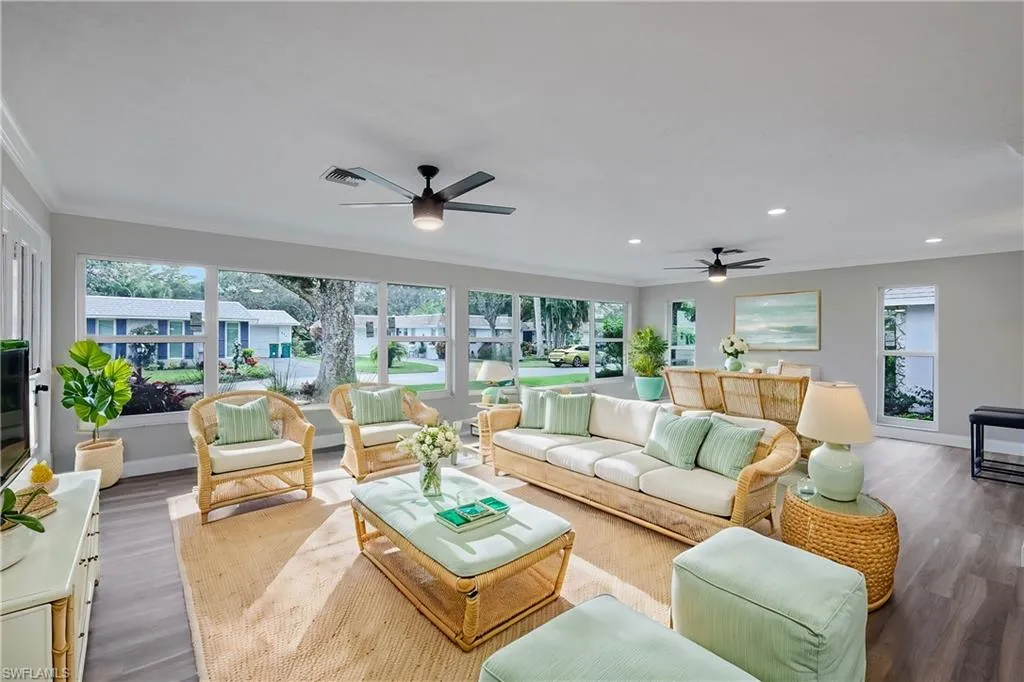 233 YORKSHIRE CT, Naples, FL 34112,225061837