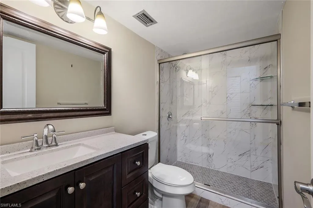 233 YORKSHIRE CT, Naples, FL 34112,225061837