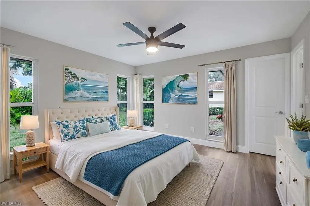 233 YORKSHIRE CT, Naples, FL 34112,225061837