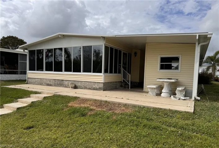 350 Shoreland Dr, Fort Myers, Florida 33905
