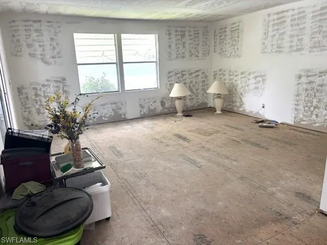 350 Shoreland Dr, Fort Myers, Florida 33905