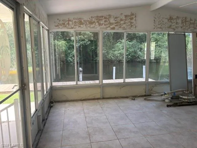 350 Shoreland Dr, Fort Myers, Florida 33905