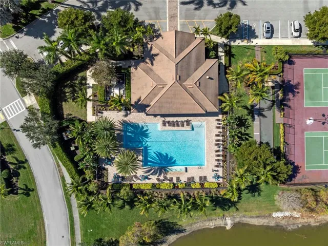 Bird's eye view of a pool area