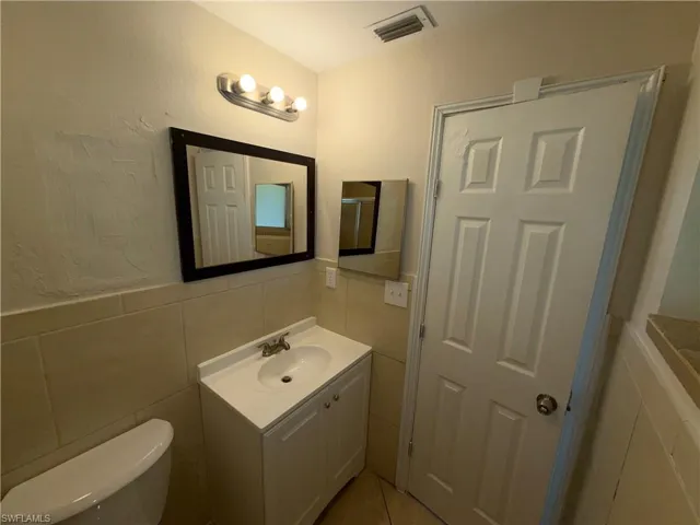 1101 Leeland Heights Blvd E, Lehigh Acres, Florida 33936