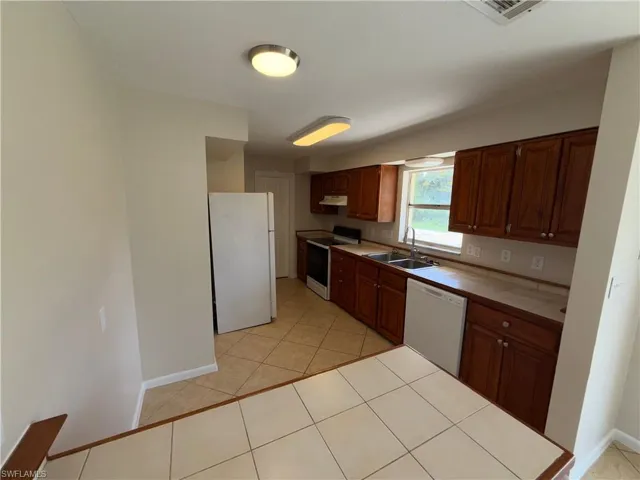 1101 Leeland Heights Blvd E, Lehigh Acres, Florida 33936