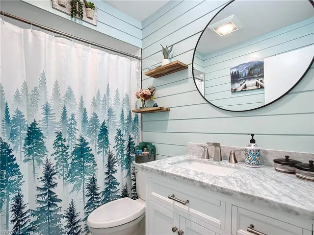 3rd Full bath for private use in the 4th bedroom/office