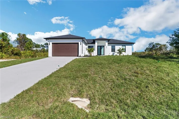 766  Chemstrand E ST, Lehigh Acres, FL 33974