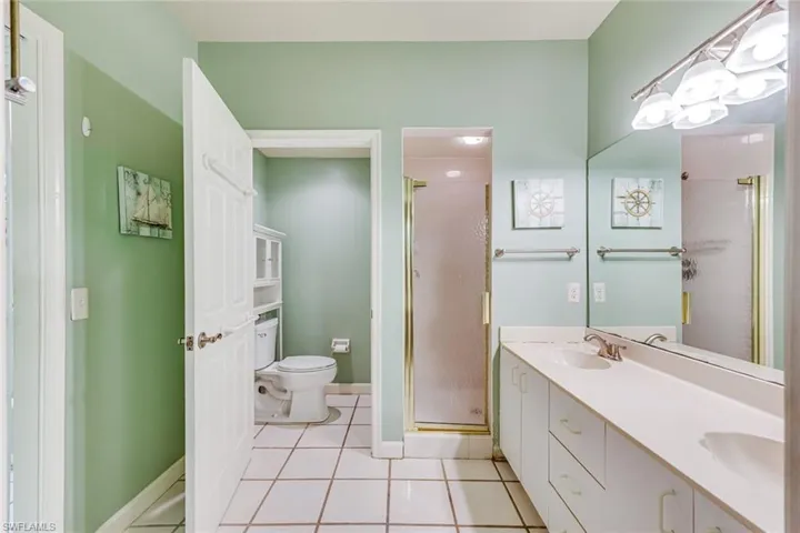 MASTER BATH WITH VANITY AND DUAL SINKS