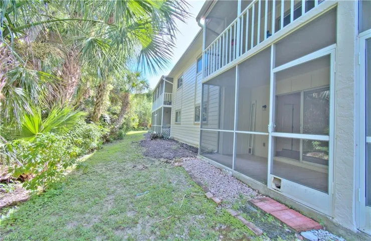 2385 Naples Trace Cir 2, Naples, Florida 34109