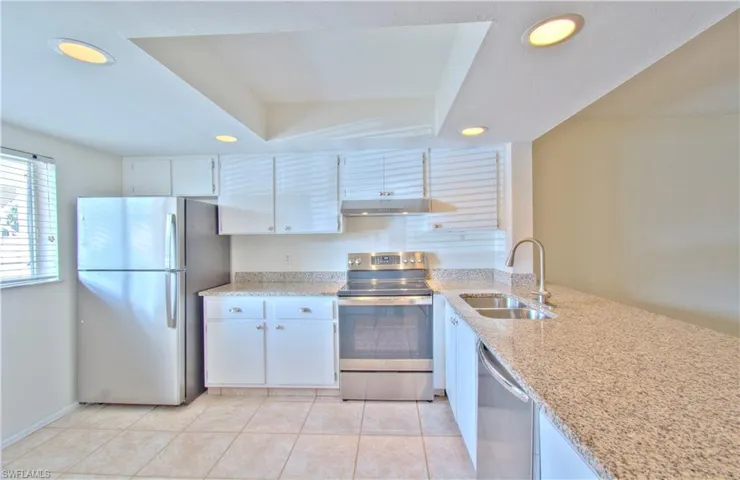 2385 Naples Trace Cir 2, Naples, Florida 34109