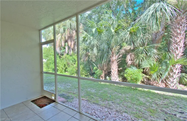 2385 Naples Trace Cir 2, Naples, Florida 34109