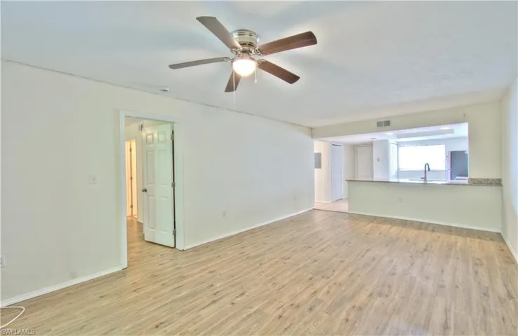 2385 Naples Trace Cir 2, Naples, Florida 34109