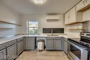 1112 Se 39th Ter, Cape Coral, Florida 33904
