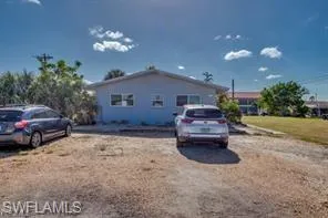 1112 Se 39th Ter, Cape Coral, Florida 33904