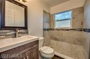 1112 Se 39th Ter, Cape Coral, Florida 33904