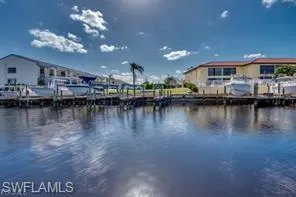 1112 Se 39th Ter, Cape Coral, Florida 33904