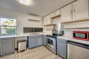 1112 Se 39th Ter, Cape Coral, Florida 33904