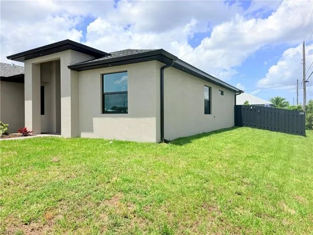 338 Sw 28th Ave, Cape Coral, Florida 33991