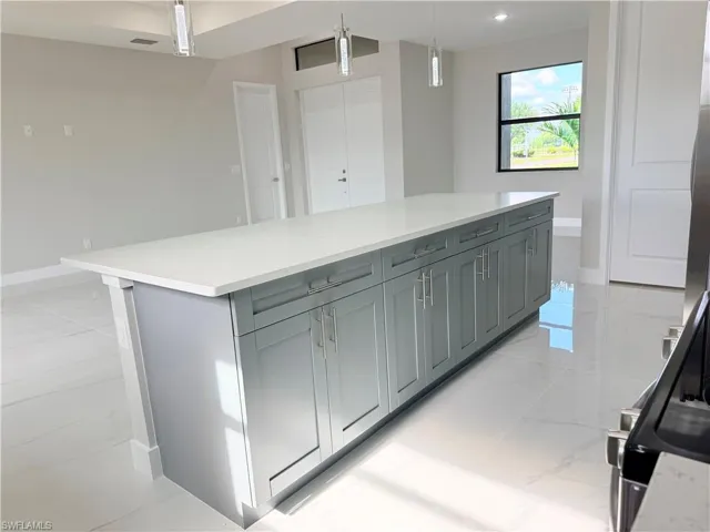 338 Sw 28th Ave, Cape Coral, Florida 33991